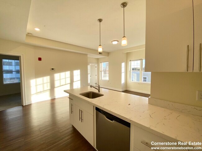 Building Photo - 120 Amory St