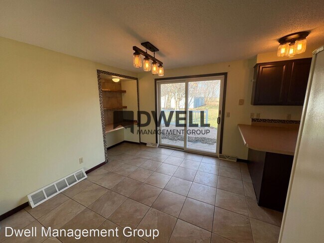 Building Photo - 3 br, 1 bath House - 88846 State Line Rd