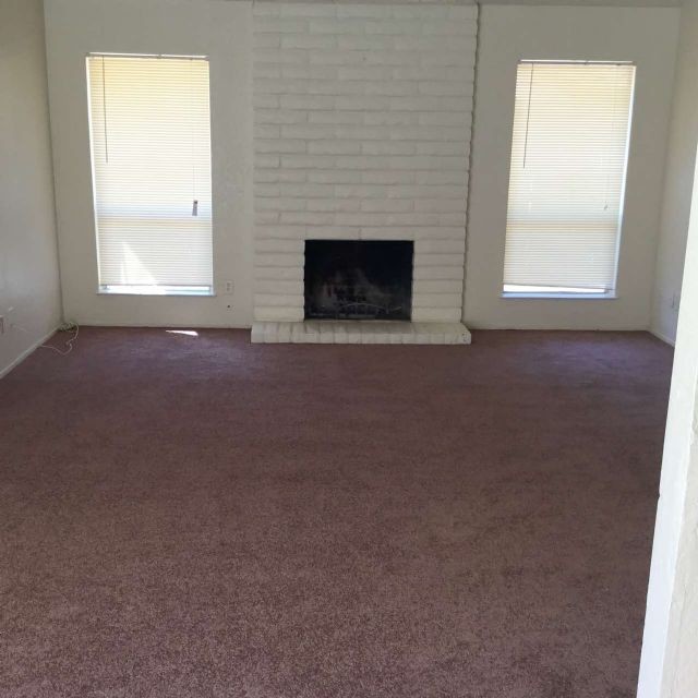 Building Photo - Triplex For Rent in Stockton