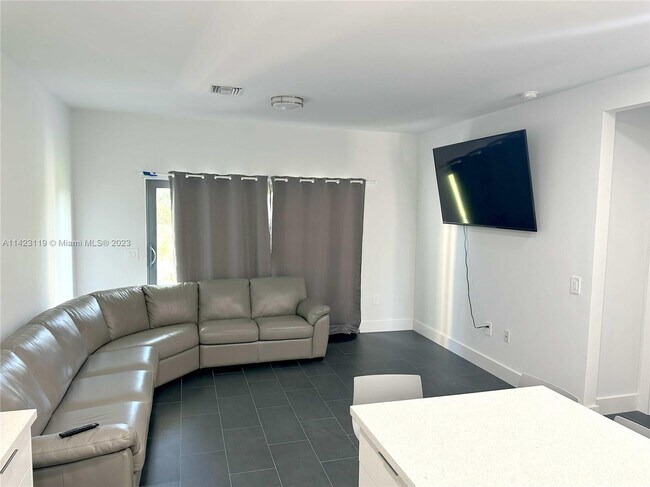 Foto del edificio - 836 Motel St E
