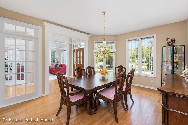 Building Photo - 3571 Scottsdale Cir