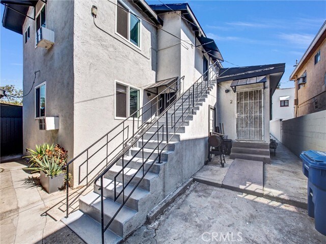 Foto del edificio - 1319 Cypress Ave