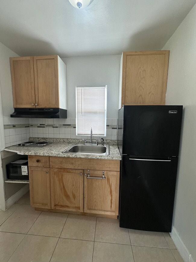 Photo - 17 Detroit St Apartment