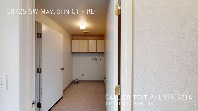 Building Photo - 18725 SW Mayjohn Ct
