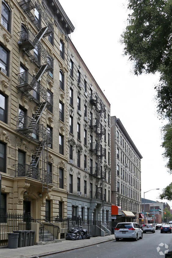 Foto del edificio - 117 W 142nd St