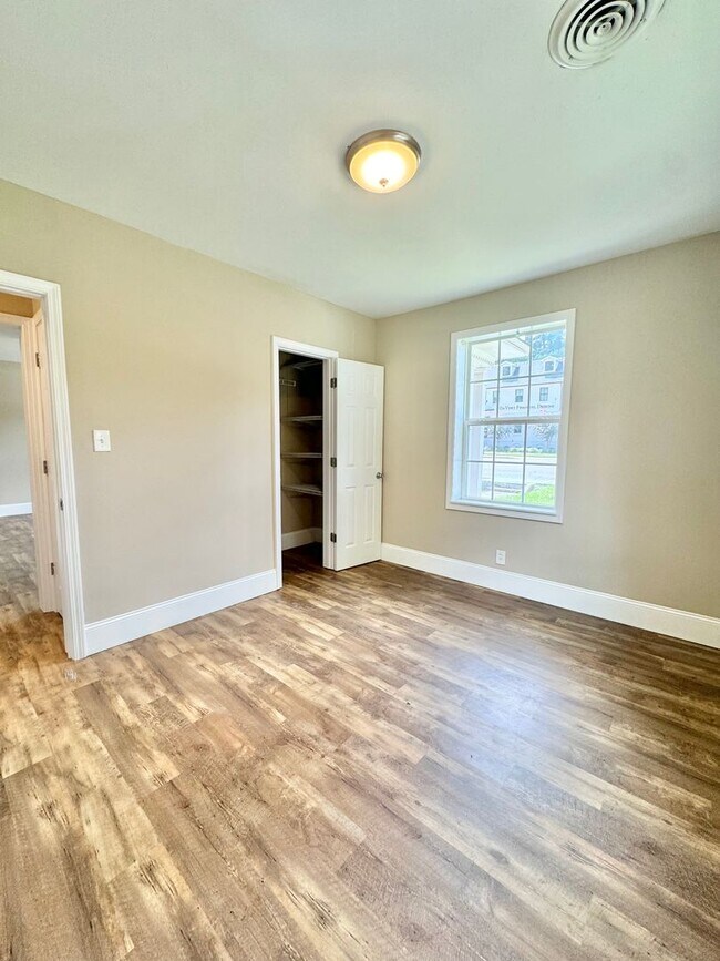 Building Photo - 5308ntre