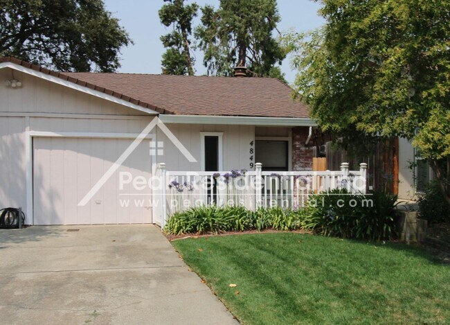 Building Photo - 2 br, 1 bath House - 4849 Holyoke Wy