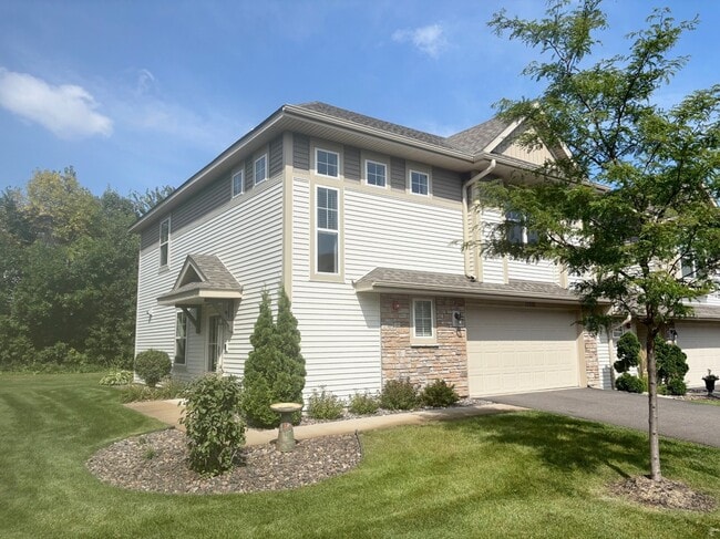Building Photo - 19488 Tamarack Pt