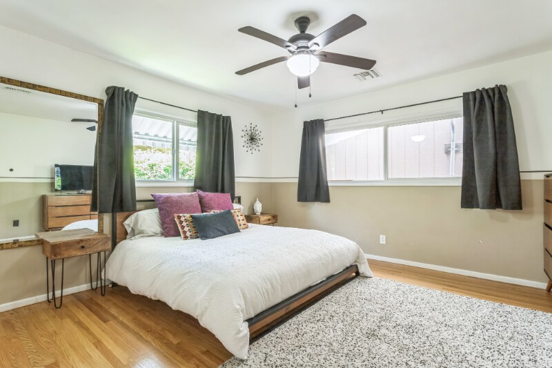 Foto principal - 7121 Firmament Ave