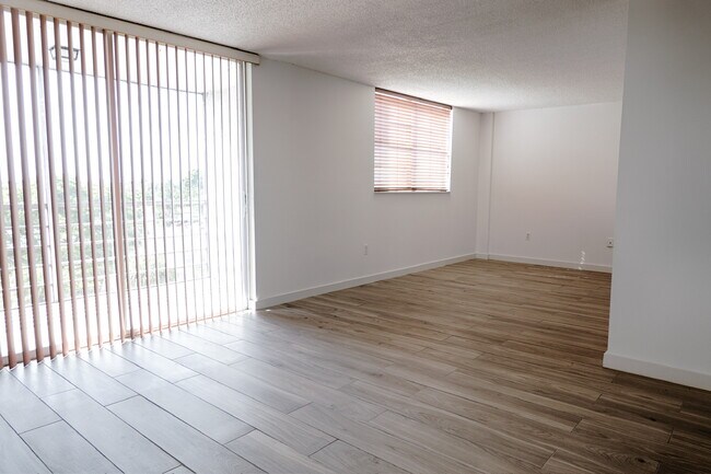 Living Room - 14180 SW 84th St