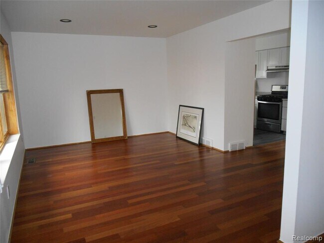 Foto del edificio - 1440 W Elmwood Ave