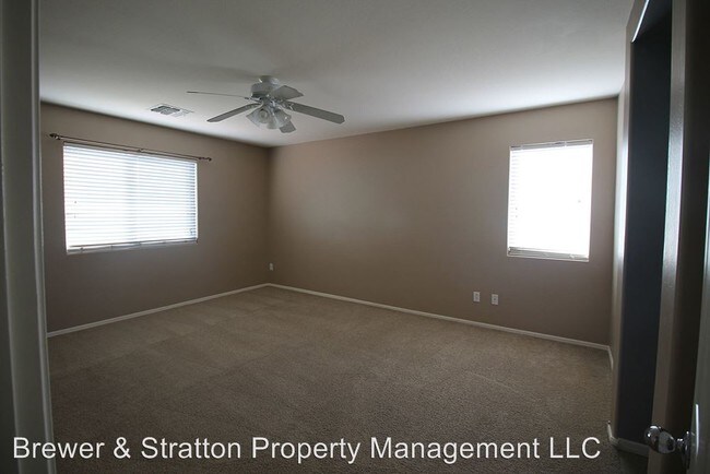 Foto del edificio - 17519 W Port Royale Ln
