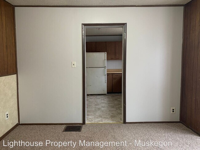 Building Photo - 1710 Dyson St