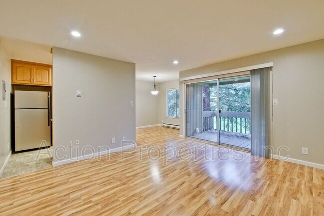 Building Photo - 505 Cypress Point Dr