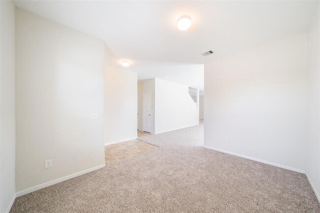 Building Photo - 15810 Mountain Willow Way