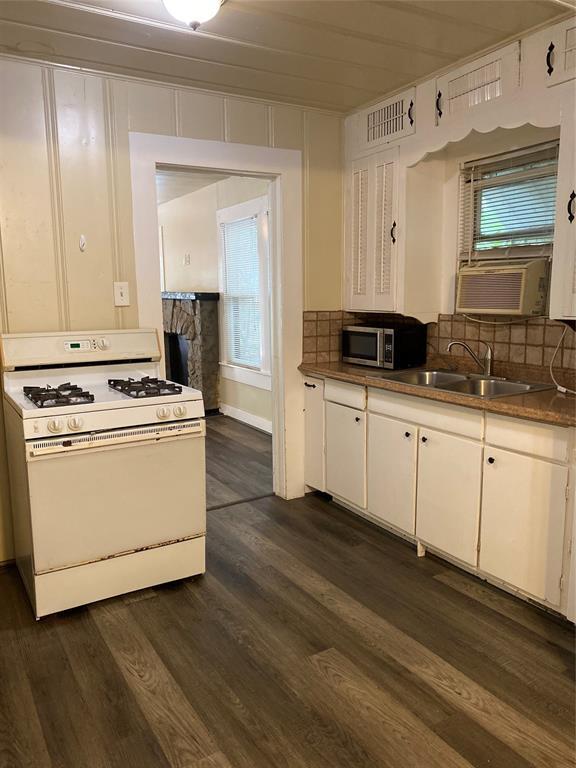 Building Photo - 1132 Adele St