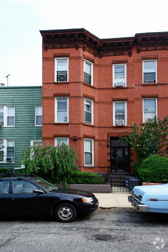 Building Photo - 167 14th St