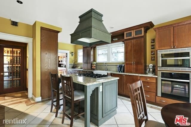 Foto del edificio - 3 br, 3 bath House - 111 S Wilton Pl