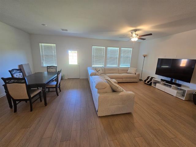 Building Photo - 14836 Picante St