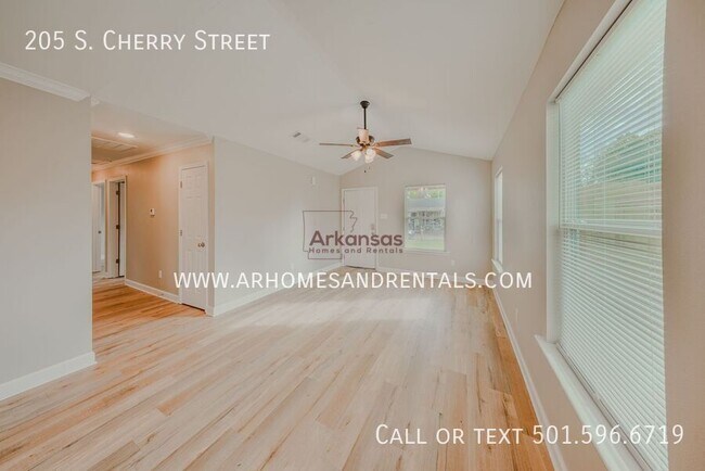 Foto del edificio - 205 S Cherry St