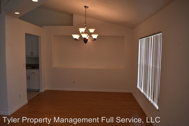 Building Photo - 3 br, 2 bath House - 521 Harbour Lights Dr