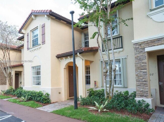 Building Photo - 3370 NE 14th Dr