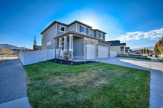 Building Photo - 4112 E Gazelle Run