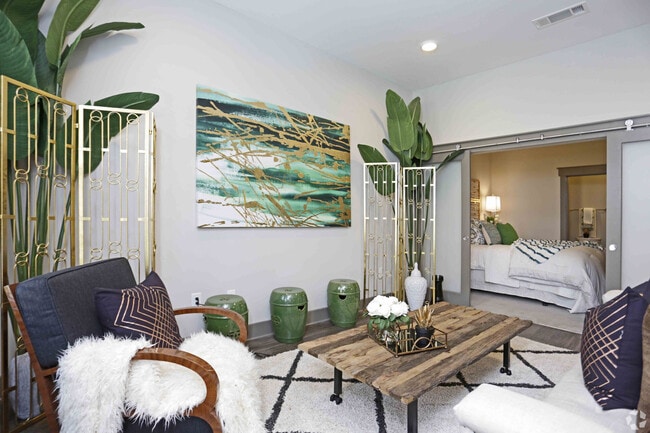 Building Photo - Mirasol Park Lane