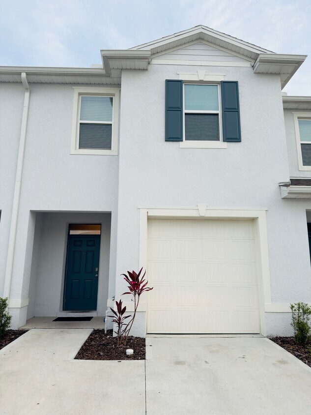 Foto principal - 120 Reena Dr