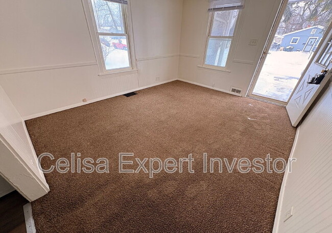 Building Photo - 5506 Webster St