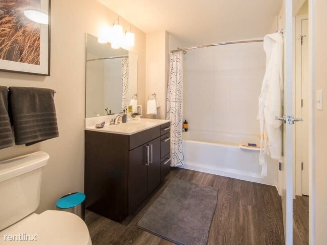 Building Photo - Studio, 1 bath Apartment - 250 Water St 706