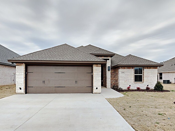 3339 White Horse Dr, Granbury, TX 76049 House for Rent in Granbury, TX