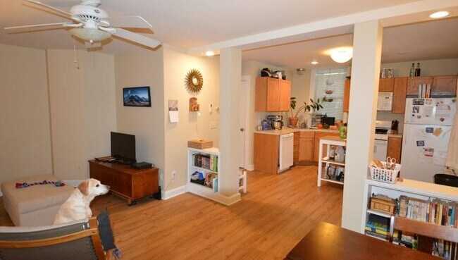 Foto del edificio - 811 Spaight St