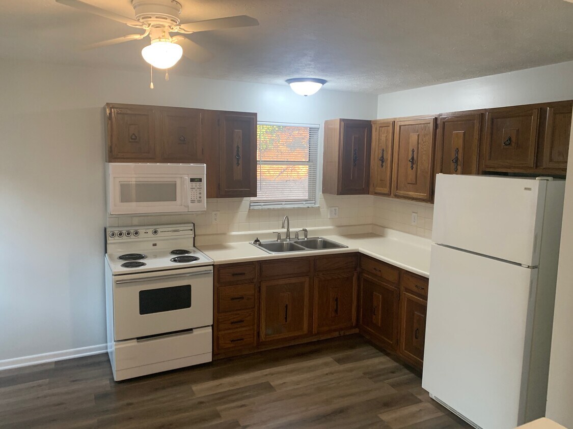 Foto principal - 3030 Wilson Rd