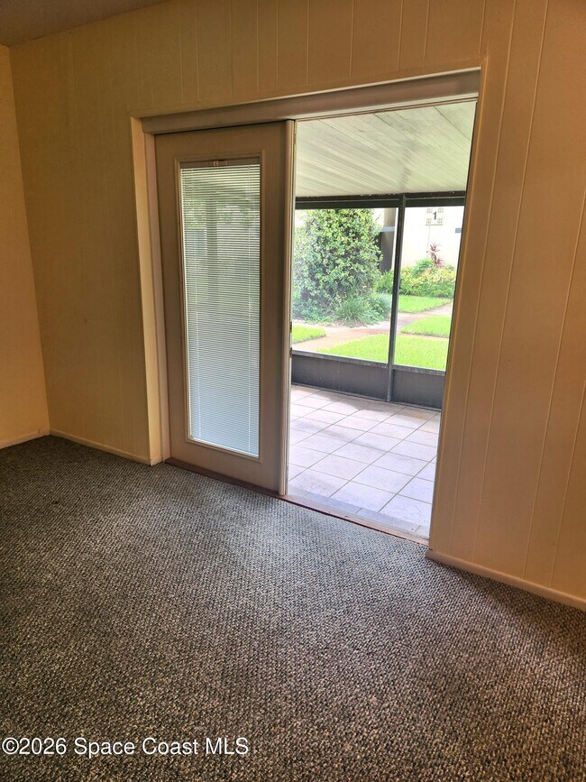 Foto del edificio - 4304 London Town Rd