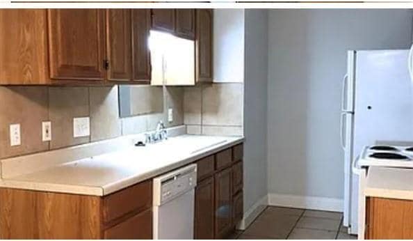Building Photo - 7001 Oak Meadow Cir