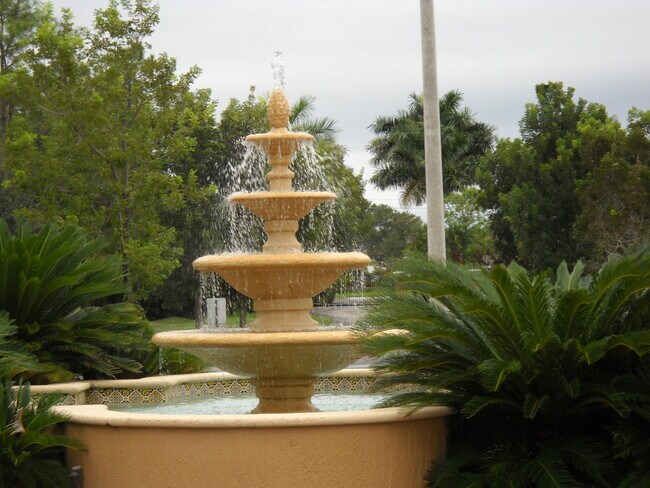 Foto del edificio - 1835 Florida Club Cir