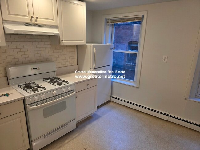 Building Photo - 207 Salem St