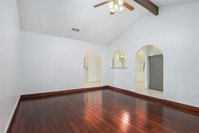 Foto del edificio - 3208 Ashford Ave