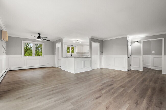 Building Photo - 9032 W 140th St