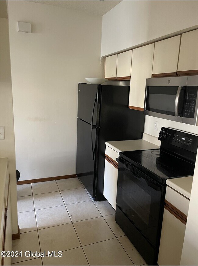 103 Monmouth Way, Clifton Park, NY 12065 Condo for Rent in Clifton