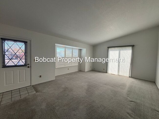 Foto del edificio - 628 Long Valley Rd