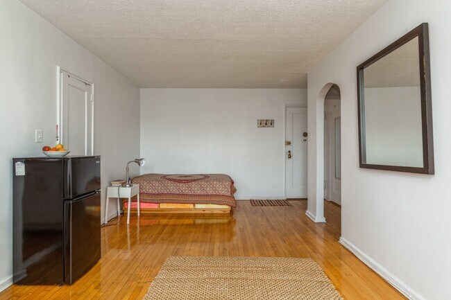 Building Photo - 33-16 82nd St