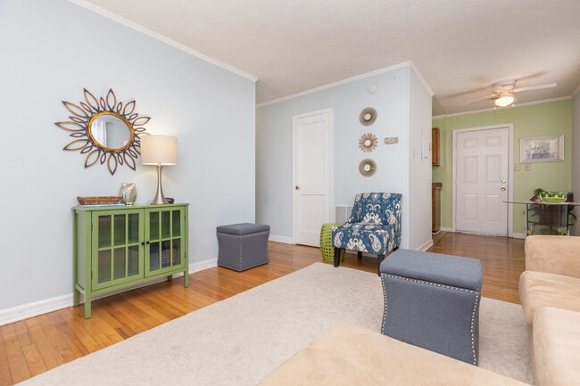 Foto del edificio - Cottage Grove Apartments and Townhomes