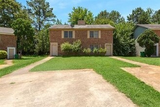Building Photo - 5301 Stonebush Terrace
