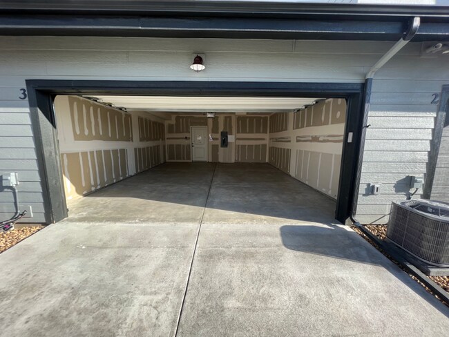 Foto del edificio - 1788 Iron Wheel Dr