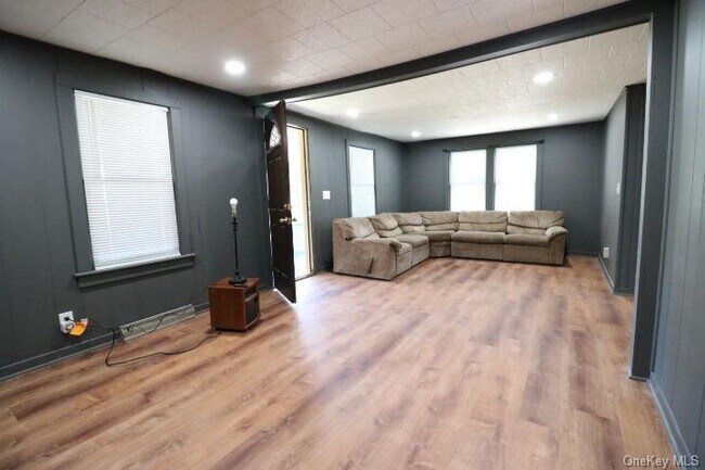 Building Photo - 3759 NY-52