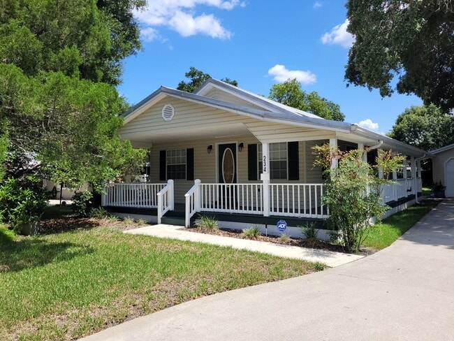 3 bedroom 2 bath College Park Home - 3 bedroom 2 bath College Park Home