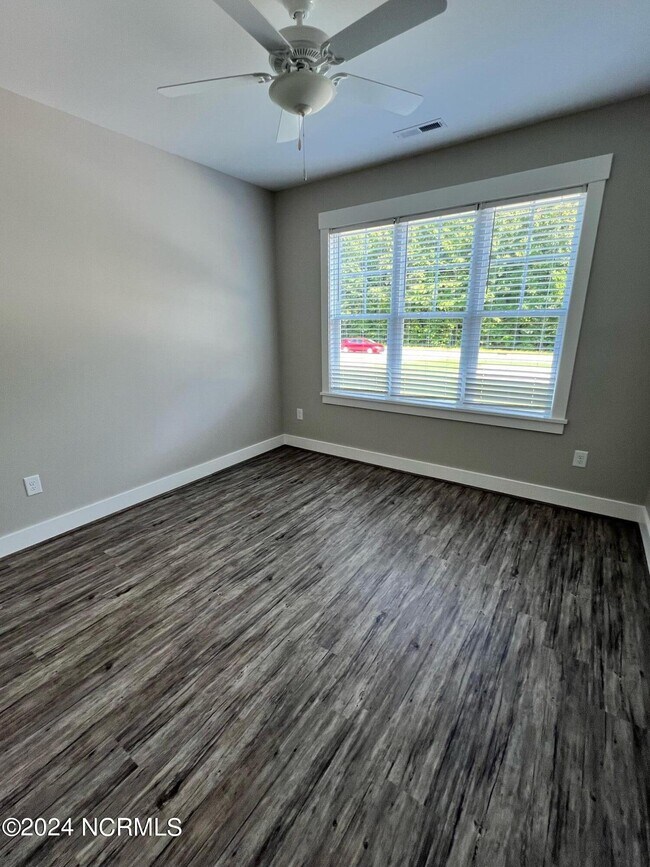 Foto del edificio - 4119 Lake Wilson Rd