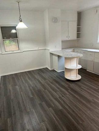 Building Photo - 3664 E 52nd St